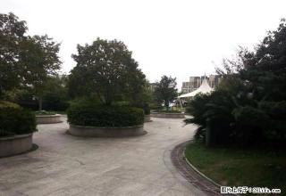 轻纺城地铁口.4楼复式..挑高很高 适合办公居多套.实图拍摄 - 宁波28生活网 nb.28life.net